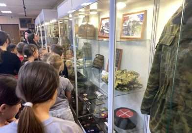 Дети лагеря дневного пребывания «Искорка» третьей городской школы побывали в музее